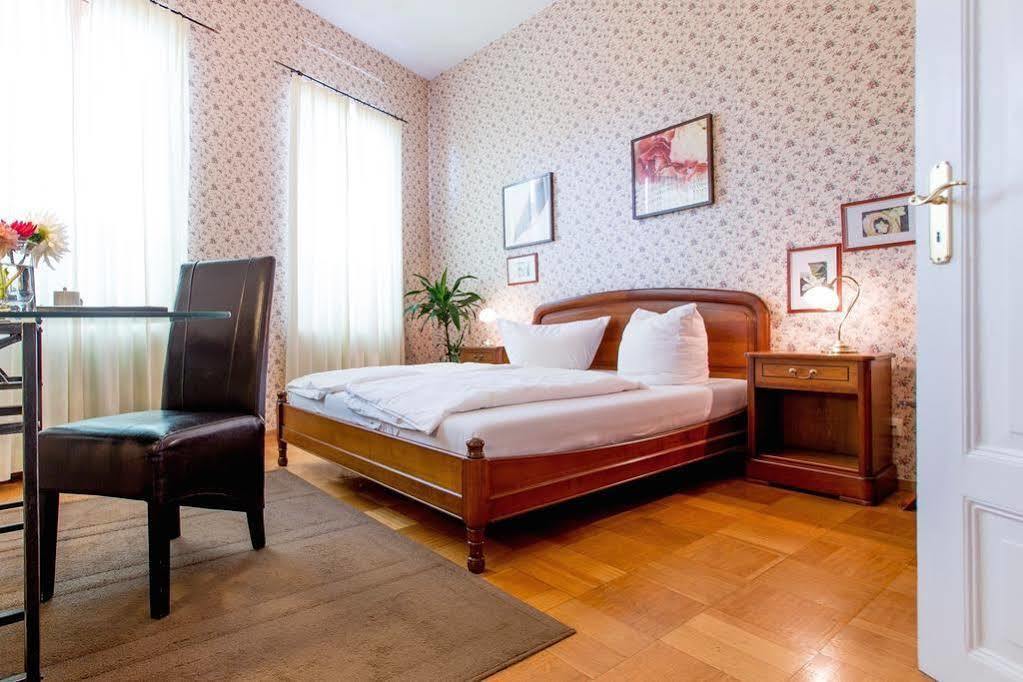 Hotel Villa Koenigsgarten Siebeldingen Kültér fotó