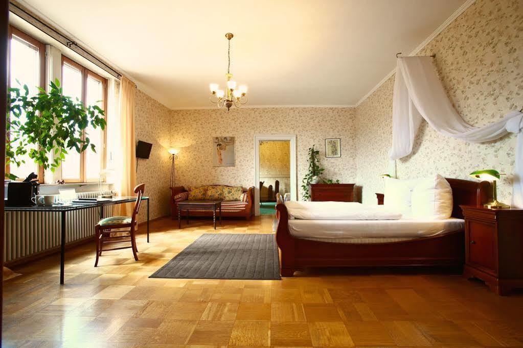 Hotel Villa Koenigsgarten Siebeldingen Kültér fotó