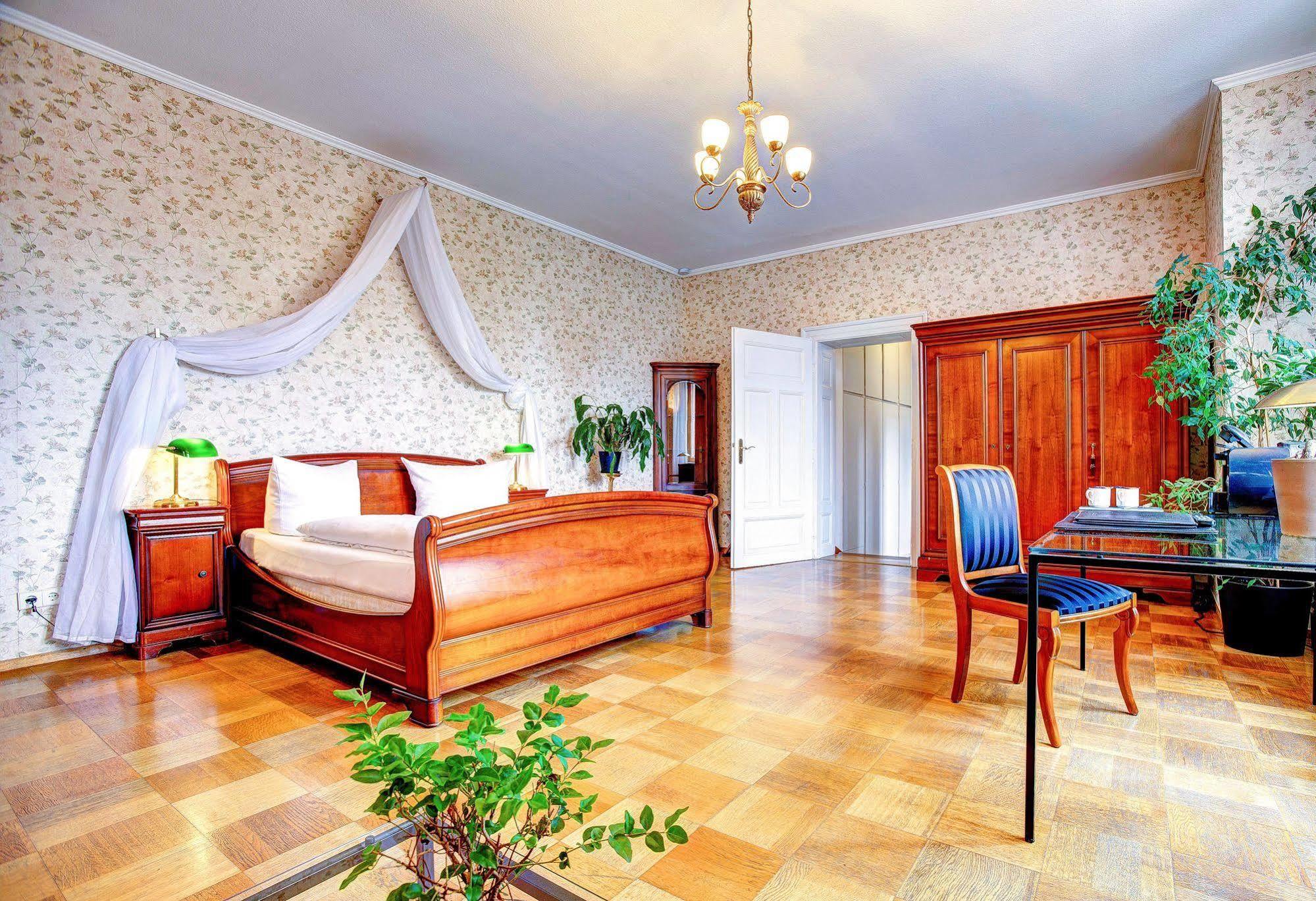 Hotel Villa Koenigsgarten Siebeldingen Kültér fotó